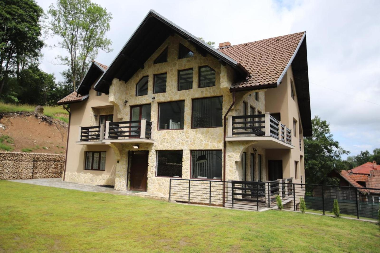 Kassa Villa บราน ภายนอก รูปภาพ